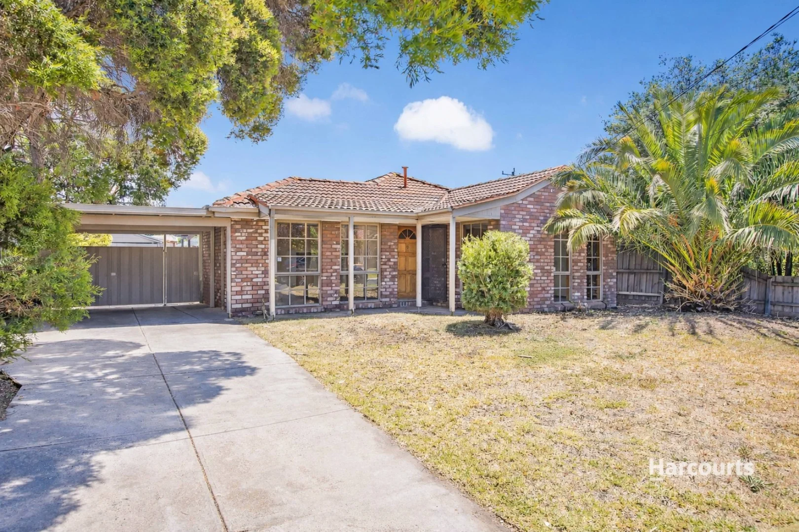 4 Burnham Drive (1/18)