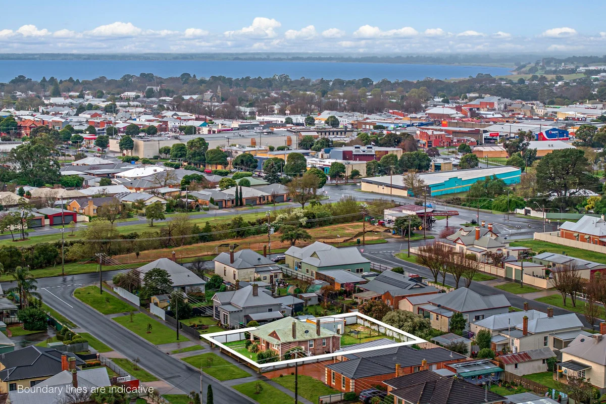 4 Campbell Street - Image 2