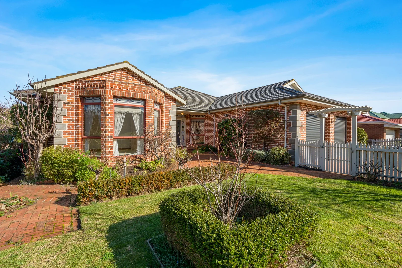 4 Dunevgan Court (1/27)