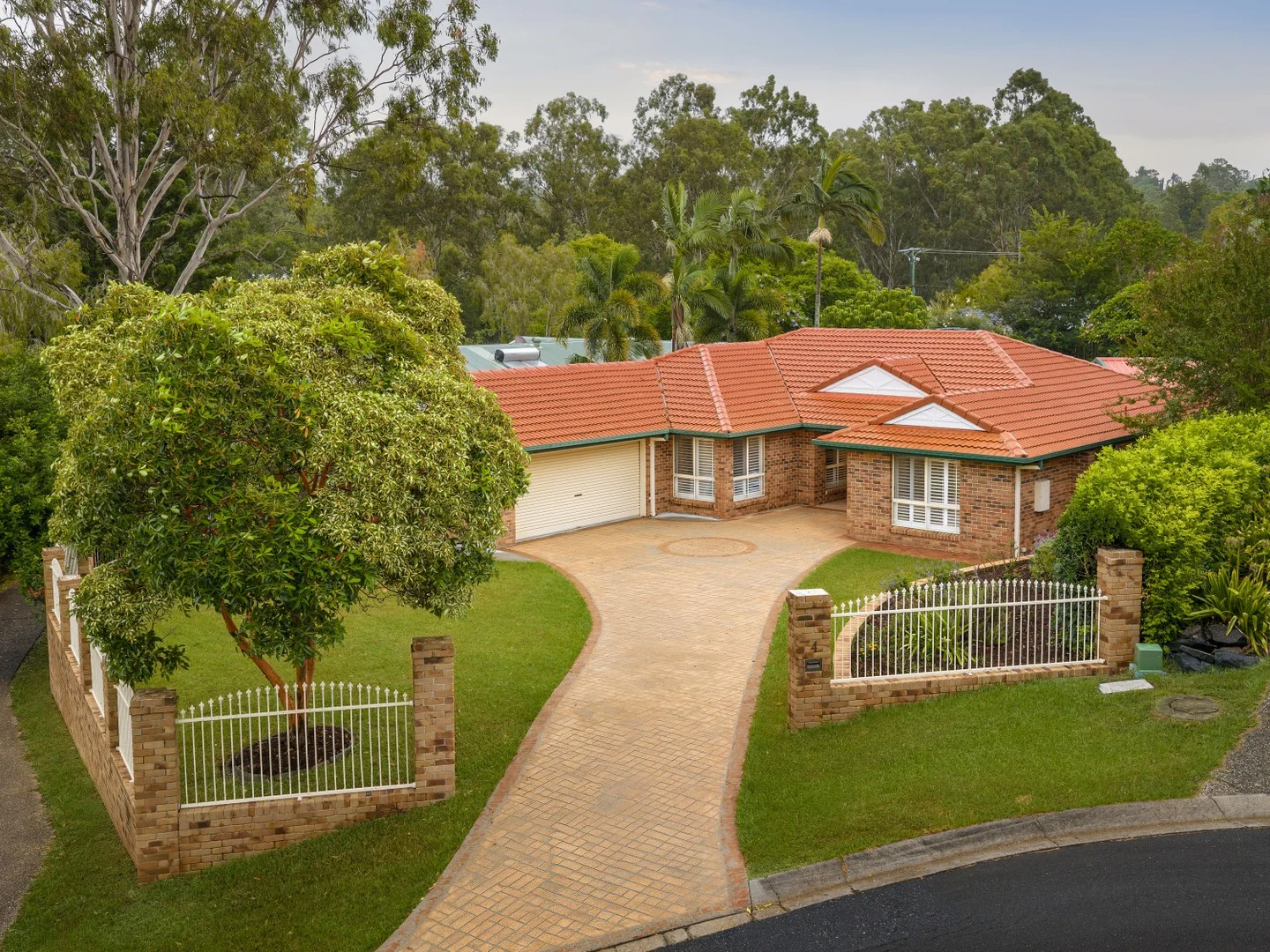 4 Earle Court (1/1)