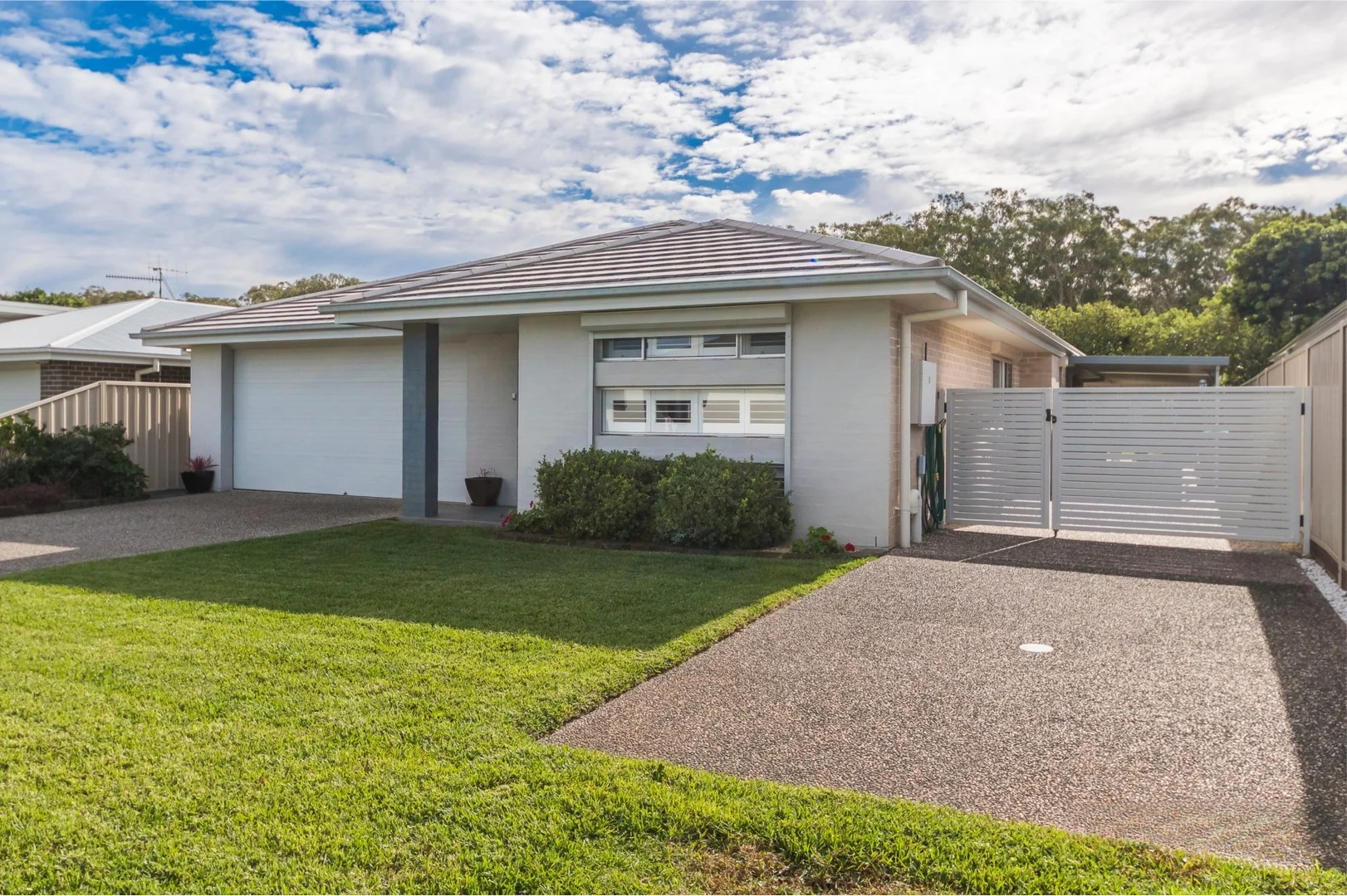 4 Echo Drive (1/19)
