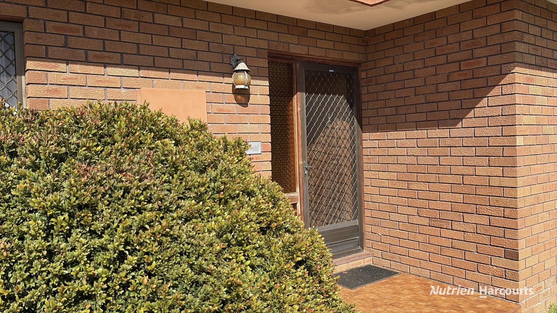 4 Fox Street - Image 2