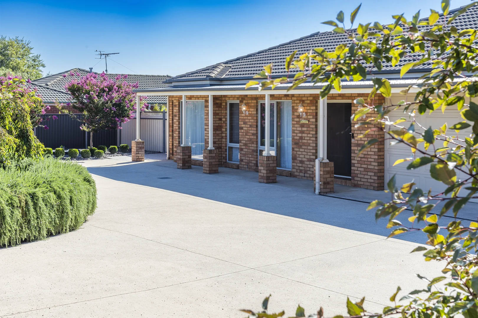 4 Gwen Place - Image 2