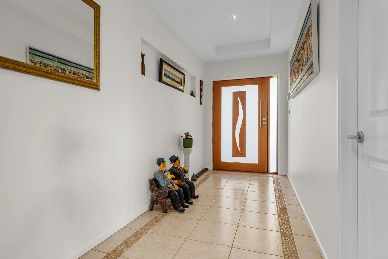 4 Gwen Place - Image 4