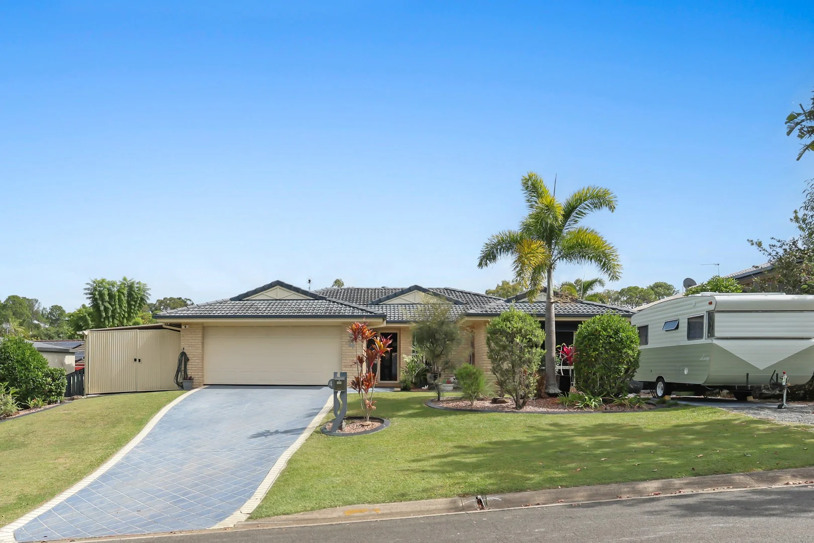 4 Kingman Court (1/20)