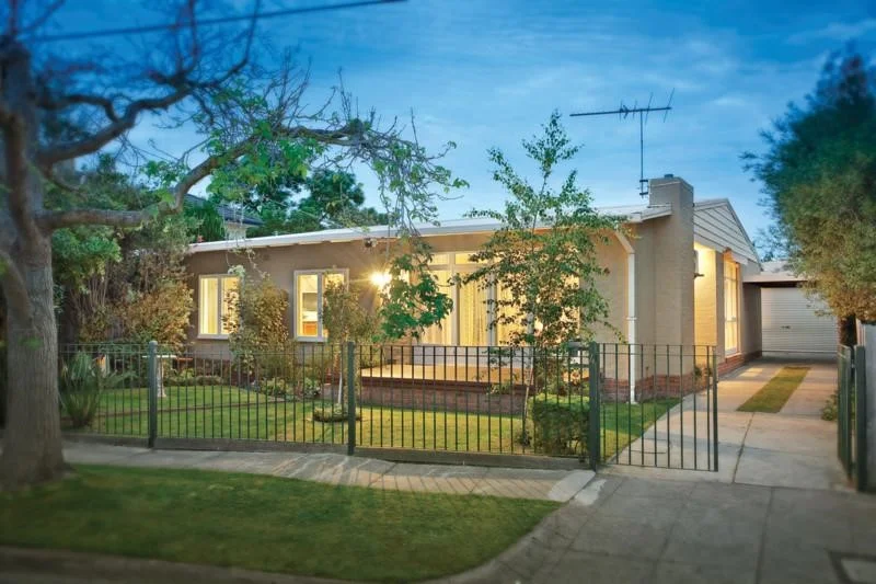 4 Lang Court (1/18)