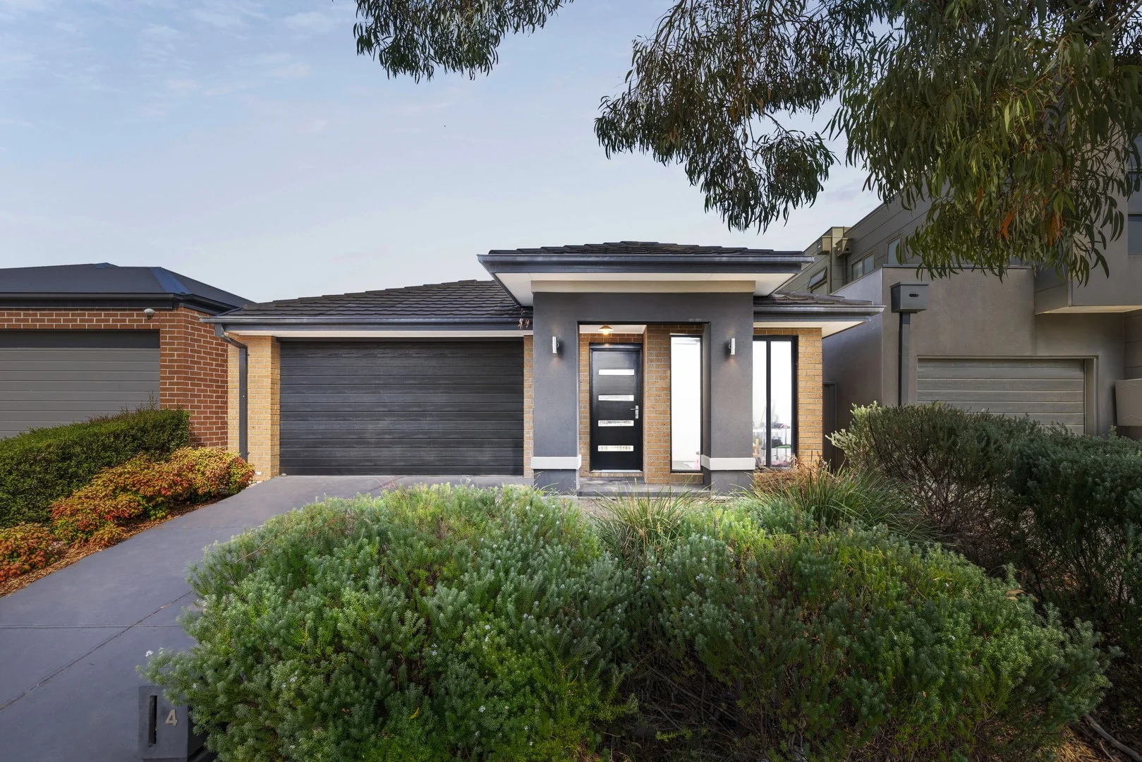 4 Lanthorn Crescent (1/13)