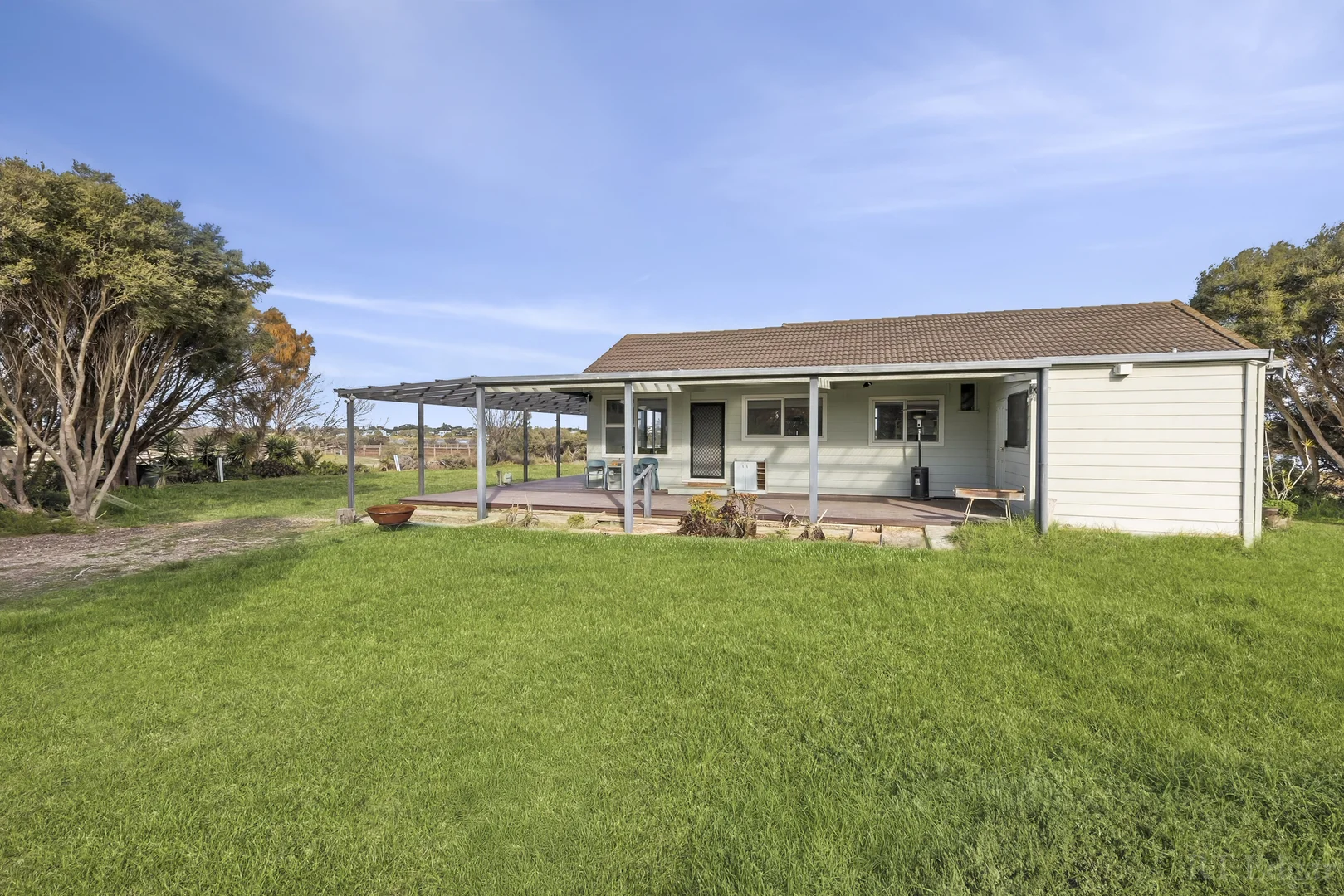 4 McDonald Road - Image 2