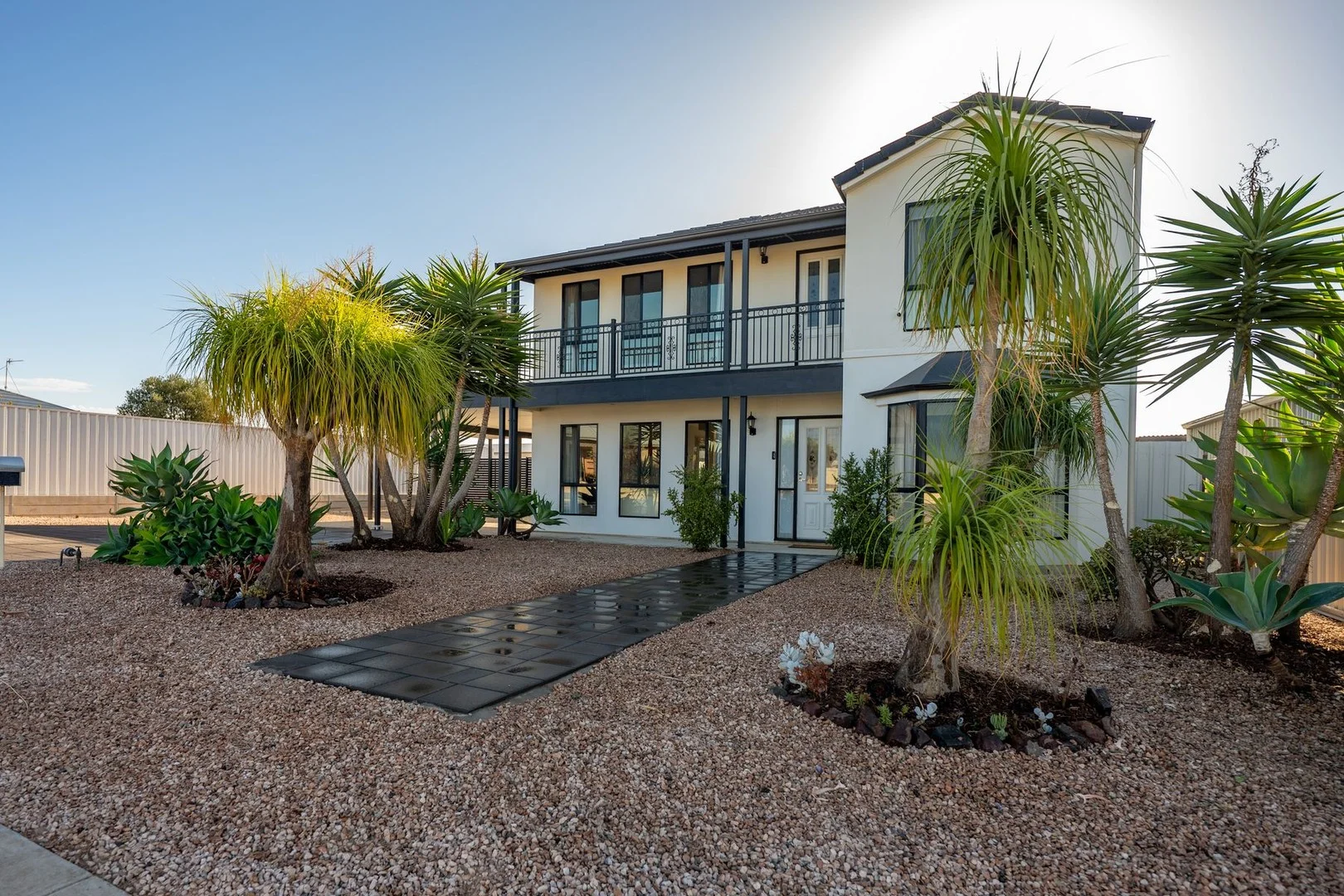 4 McTavish Drive (1/39)