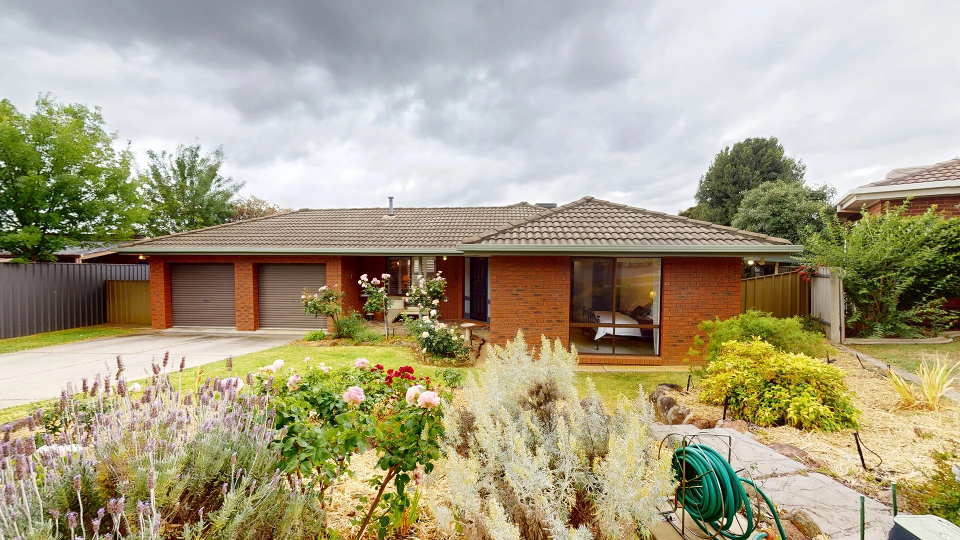 4 Nicholson Court (1/37)