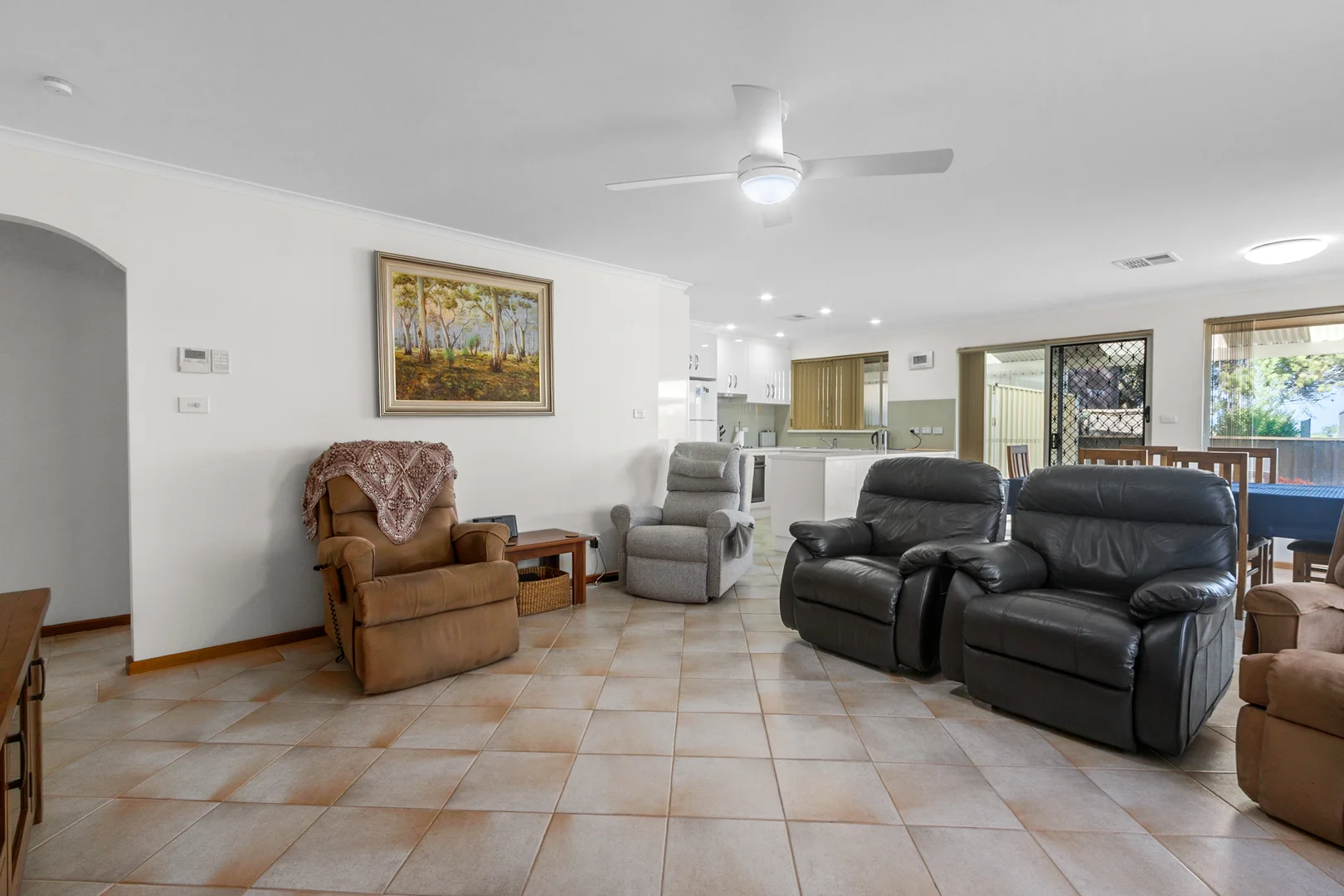 4 North Beach Road - Image 5