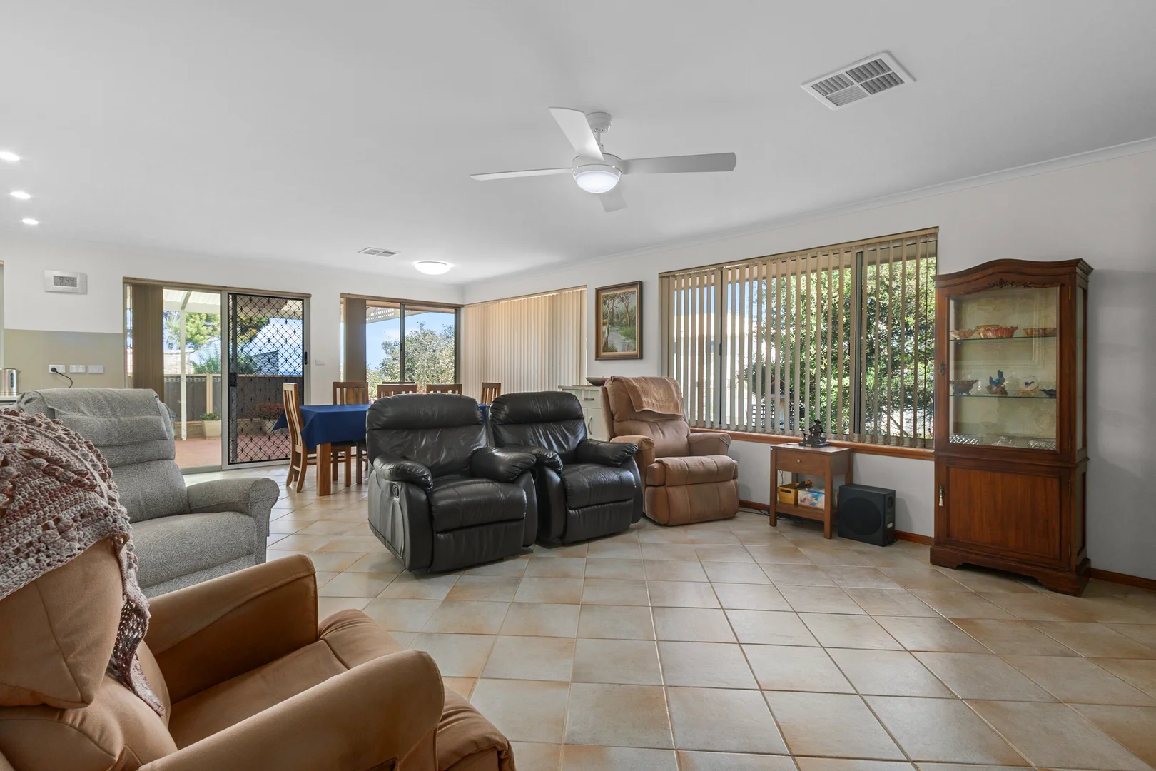 4 North Beach Road - Image 4