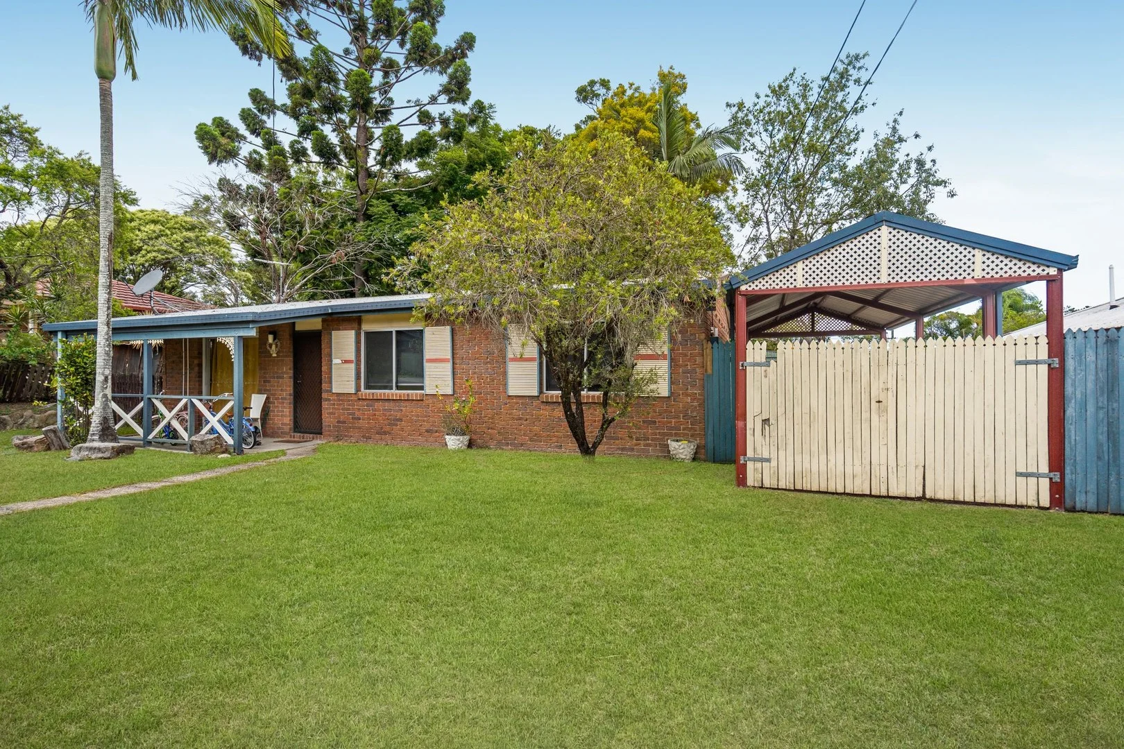 4 Oakdale Street (1/22)