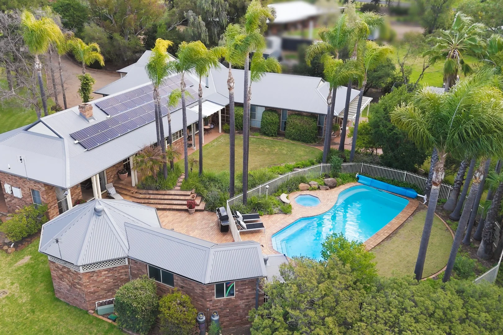 4 Peppercorn Place (1/22)