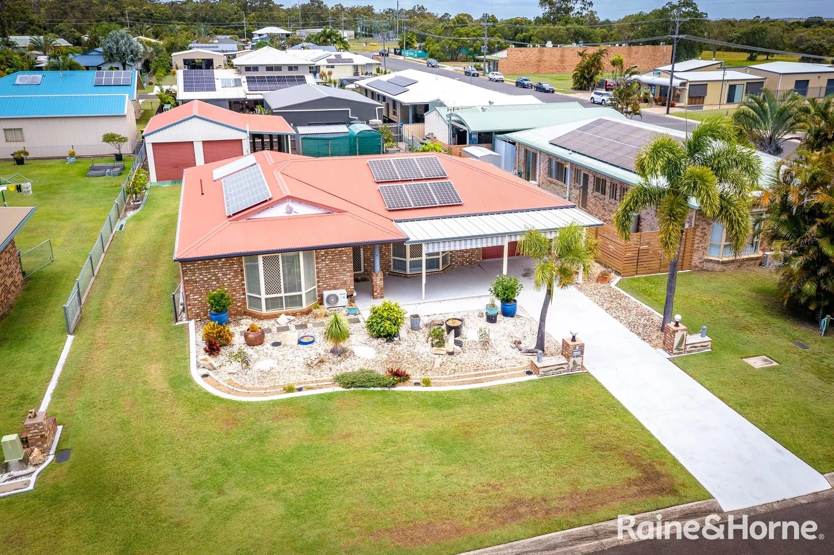 4 Rosella Way (1/24)