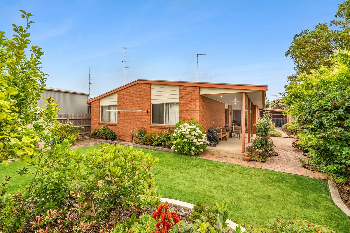 4 Ross Street (1/14)