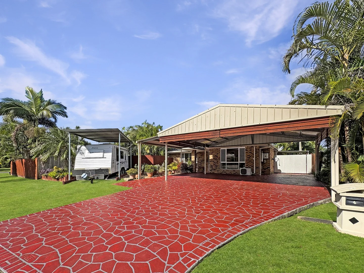 4 Seletar Place (1/19)