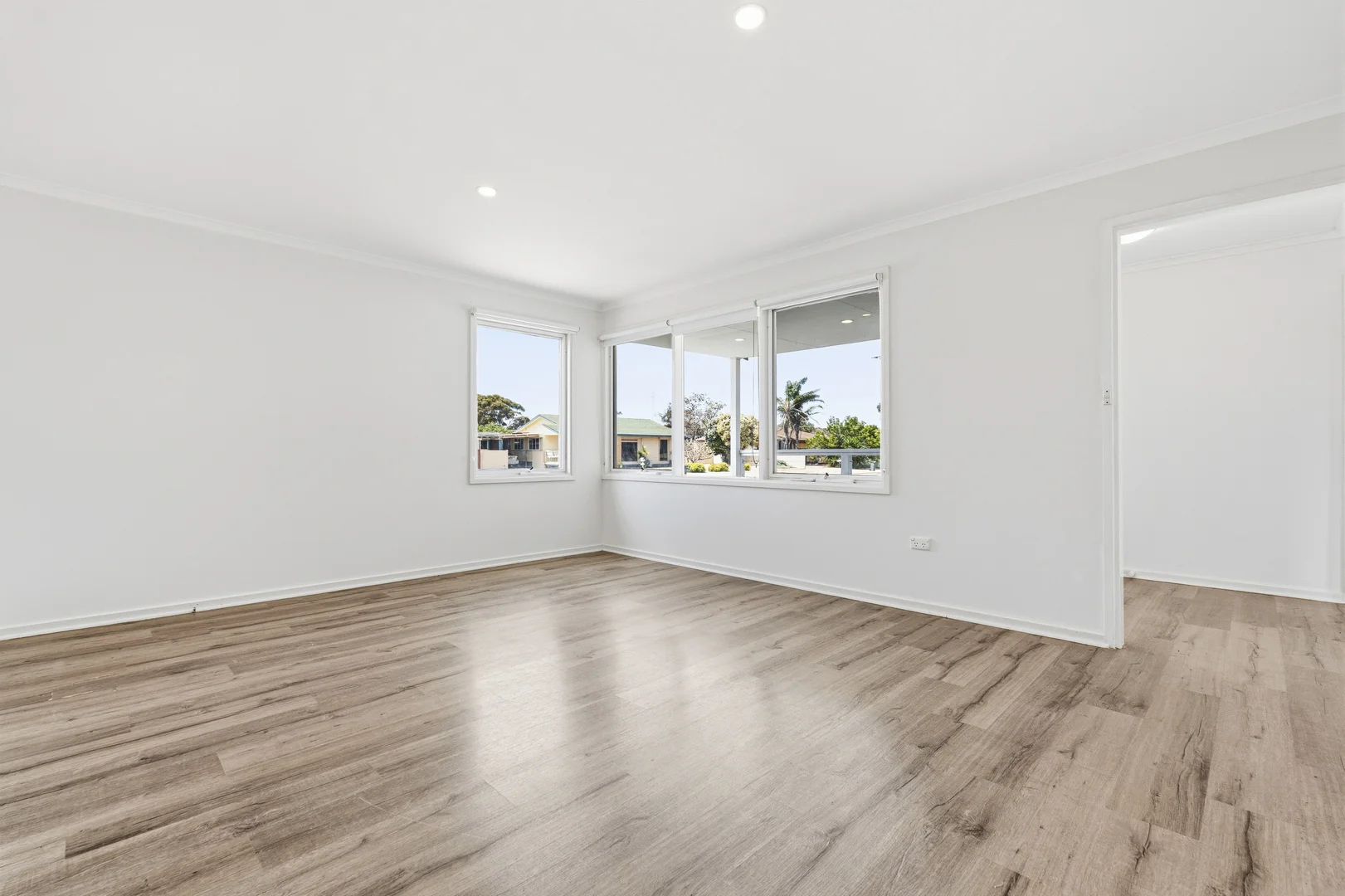 4 Thomas Street - Image 2
