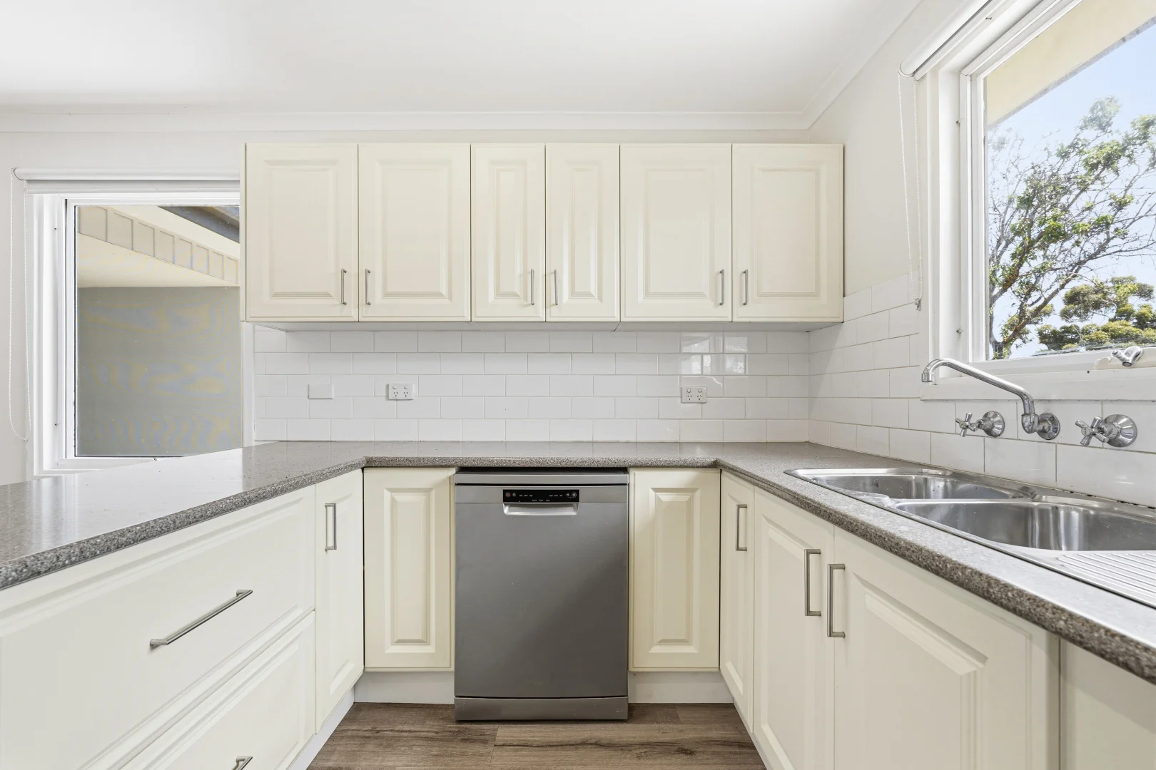 4 Thomas Street - Image 4