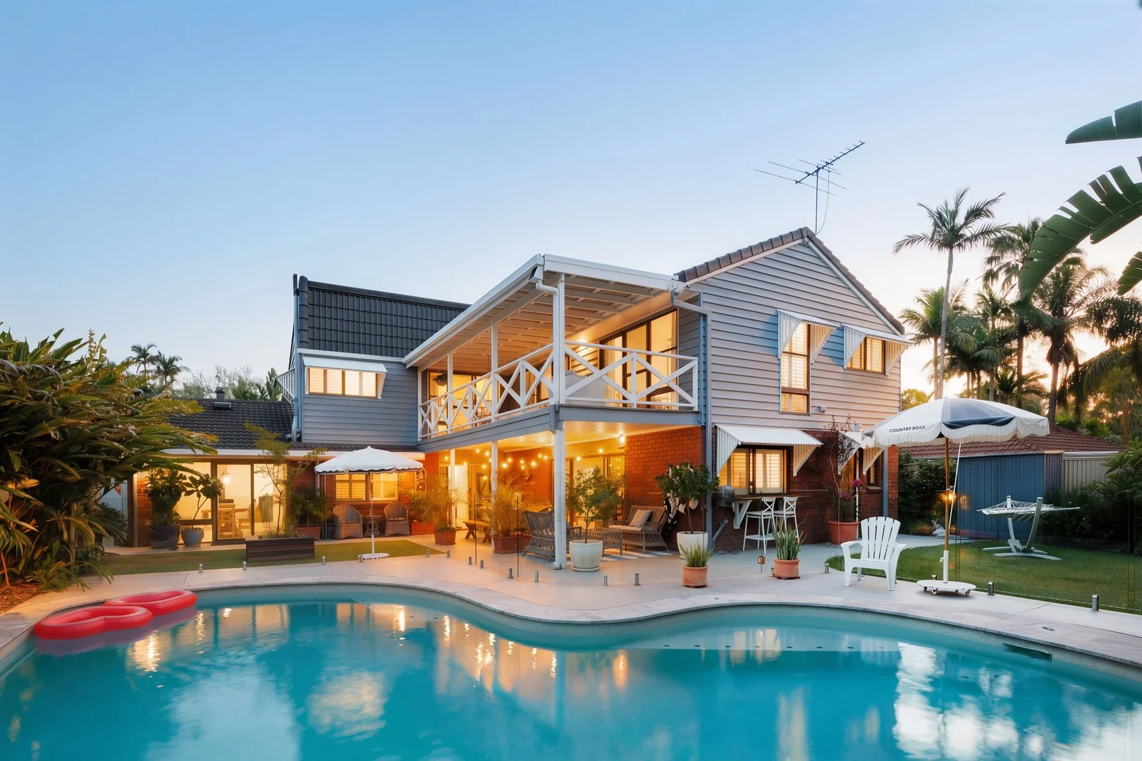4 Tourmaline Street (1/1)