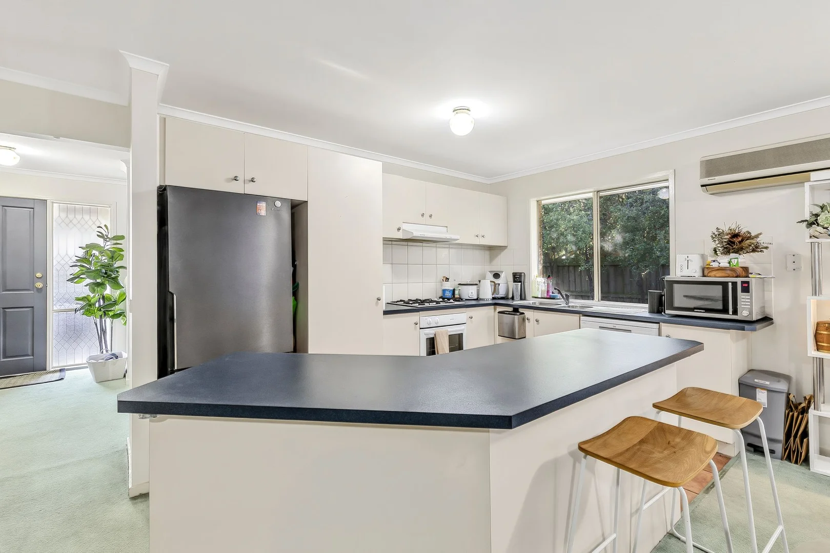 4 Trixia Place - Image 2