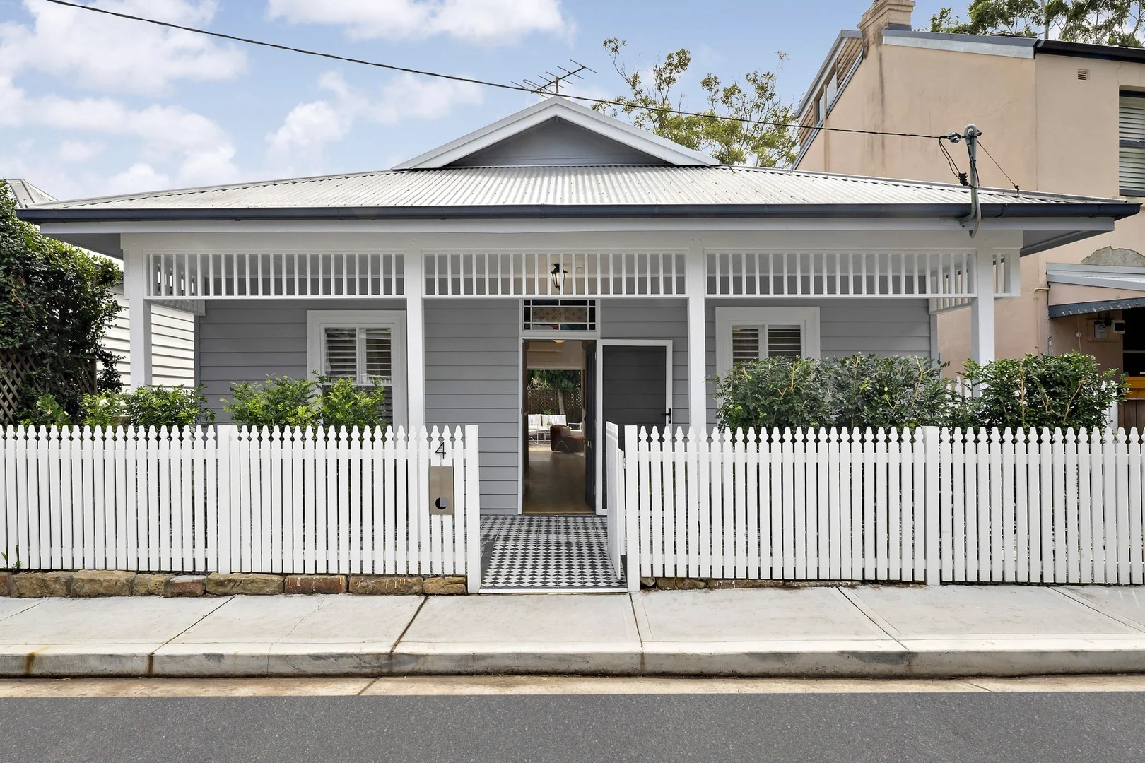 4 Valley Street (1/1)
