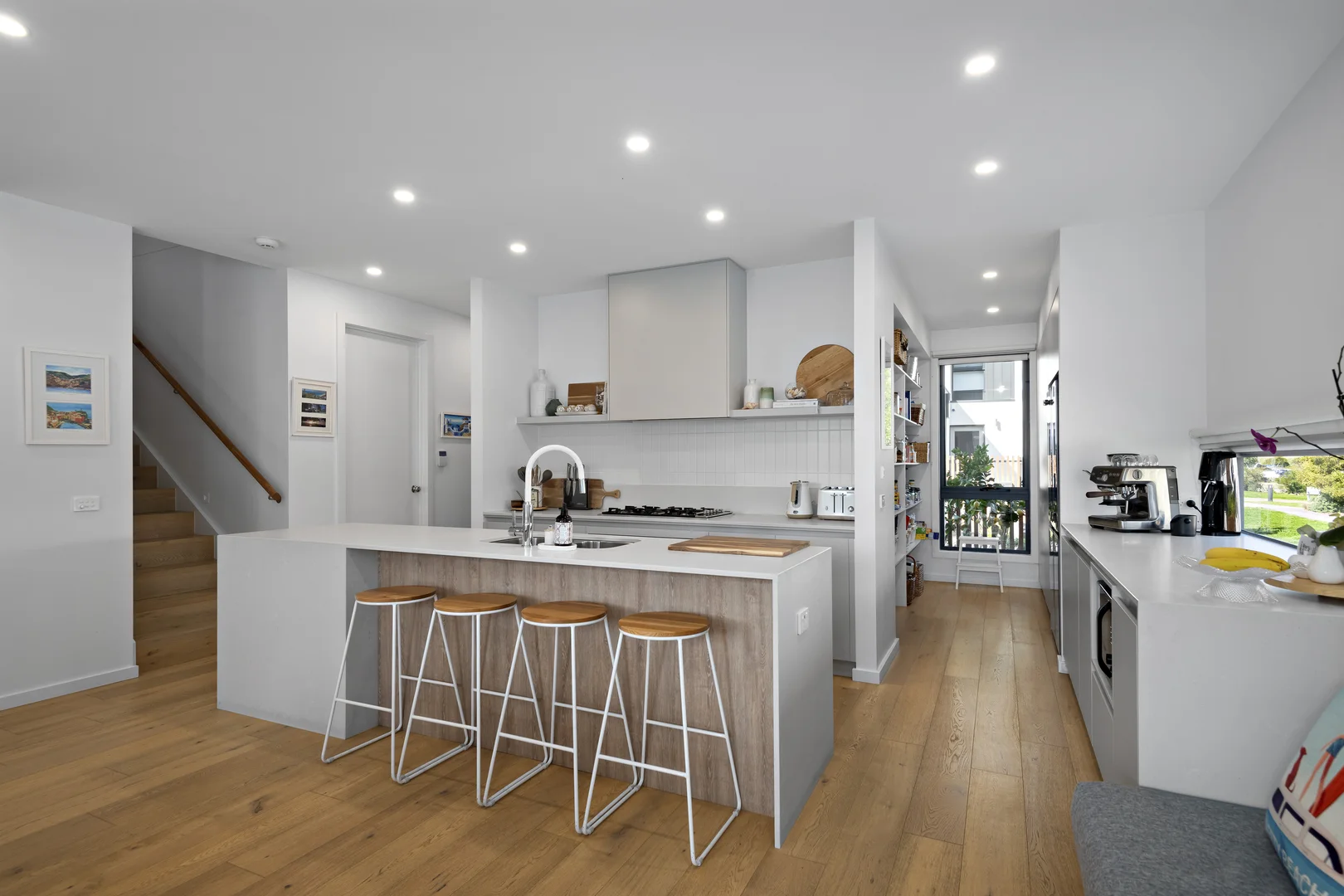 4 Whistler Mews (1/19)
