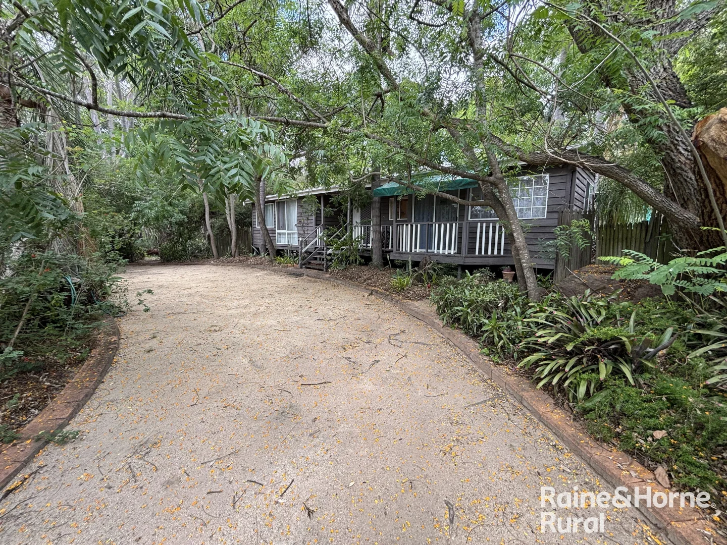 40 Amaroo drive - Image 2