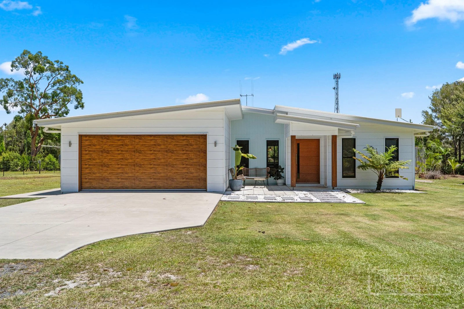 40 Cockatoo Crescent (1/25)