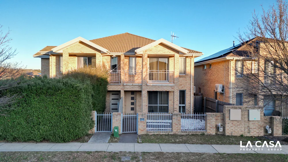 40 Moonlight Avenue (1/24)