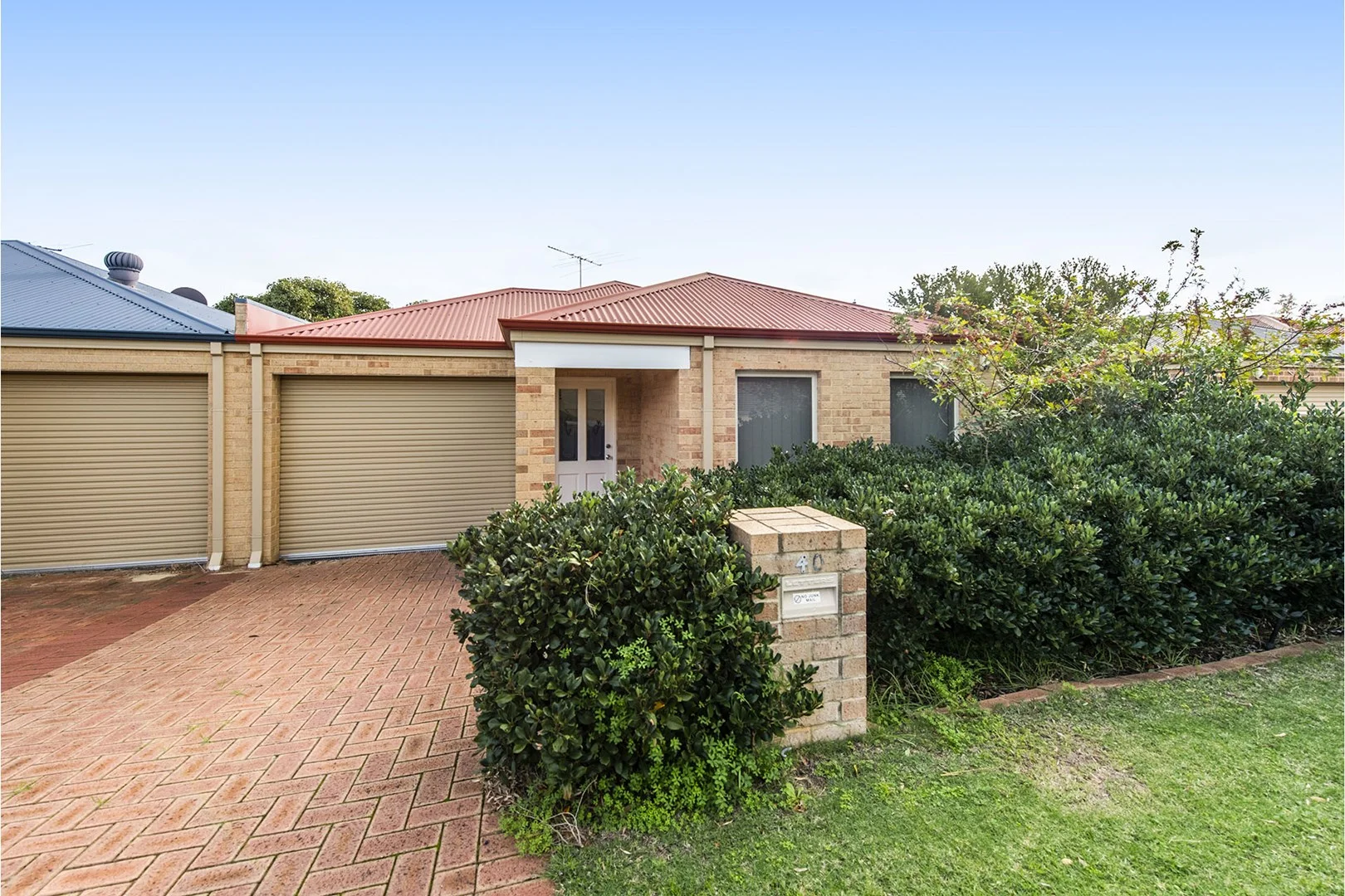 40 Munja Way (1/17)