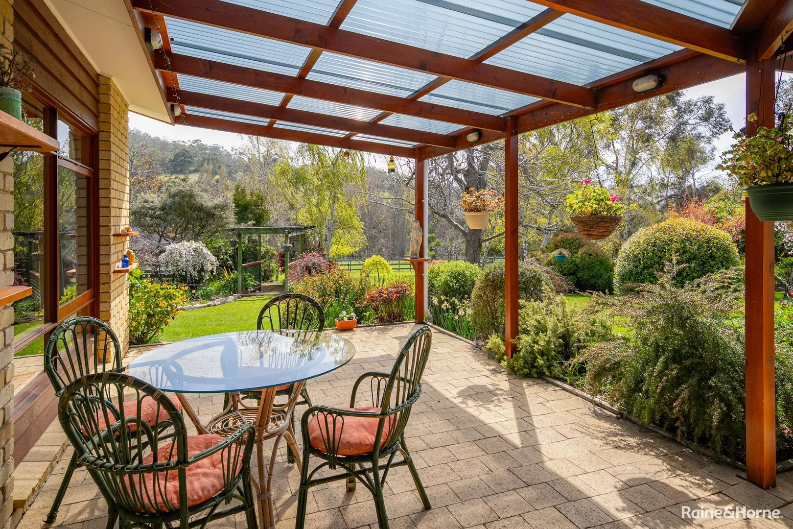 40 Nierinna Road (1/31)