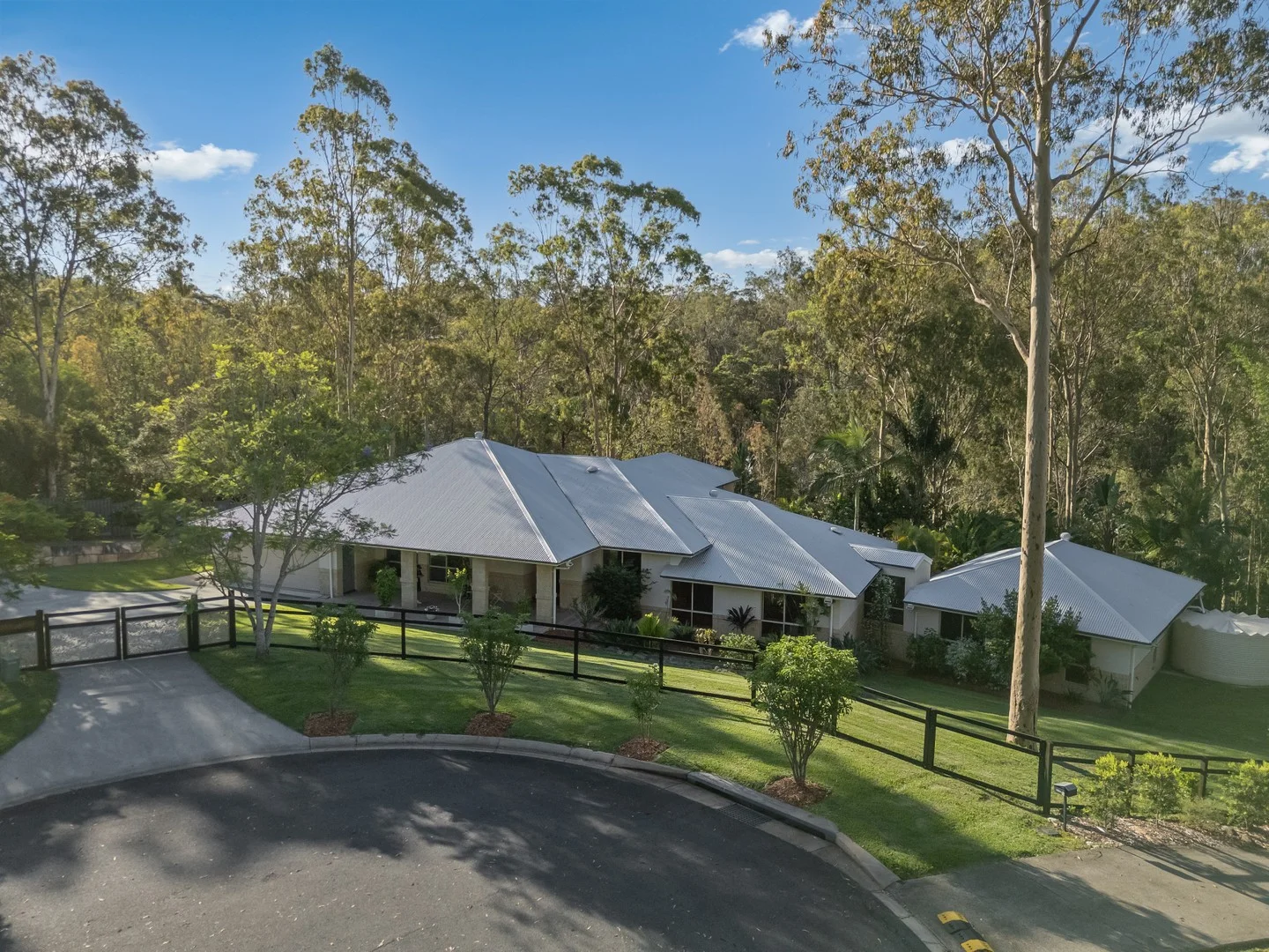 40 Willmott Court (1/1)