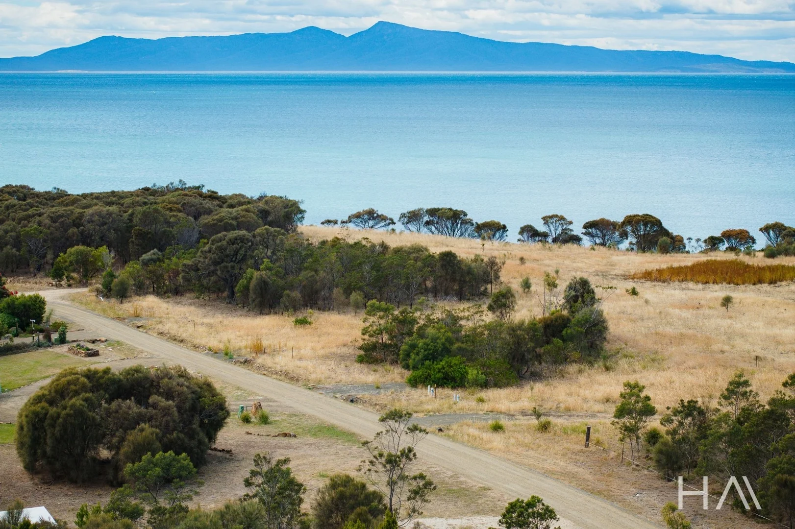 401 & 403/12990 Tasman Highway - Image 5