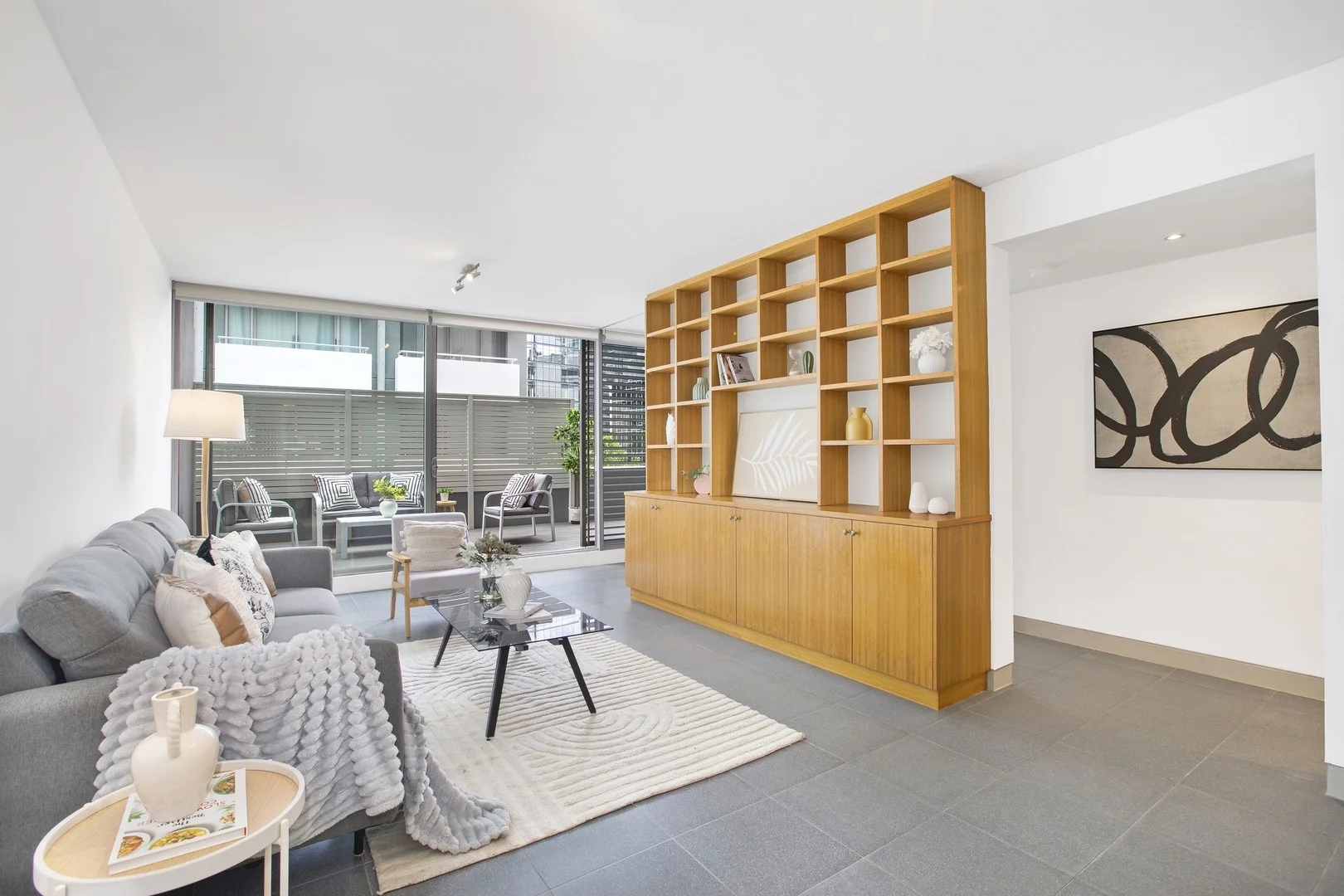 401/11 Chandos Street (1/11)