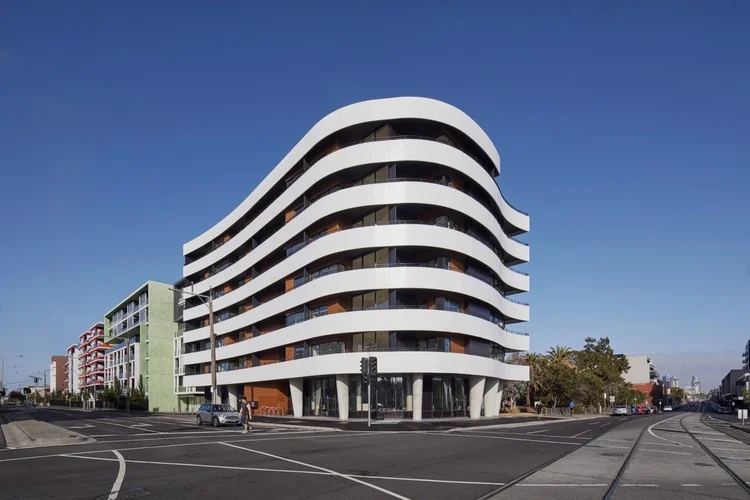 401/8 Burnley Street (1/6)