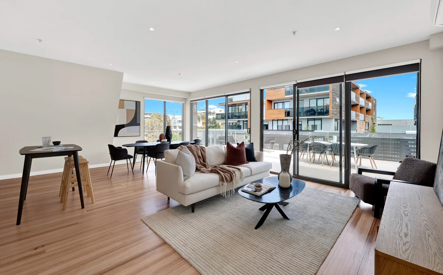 402/32 Breese Street (1/1)