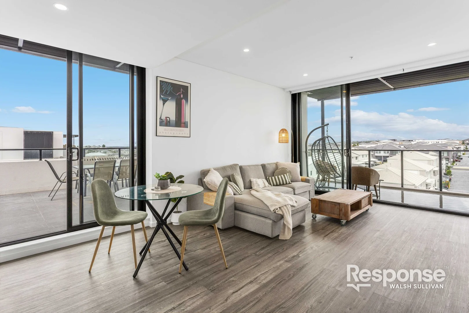 402/3B Schofields Farm Road (1/15)