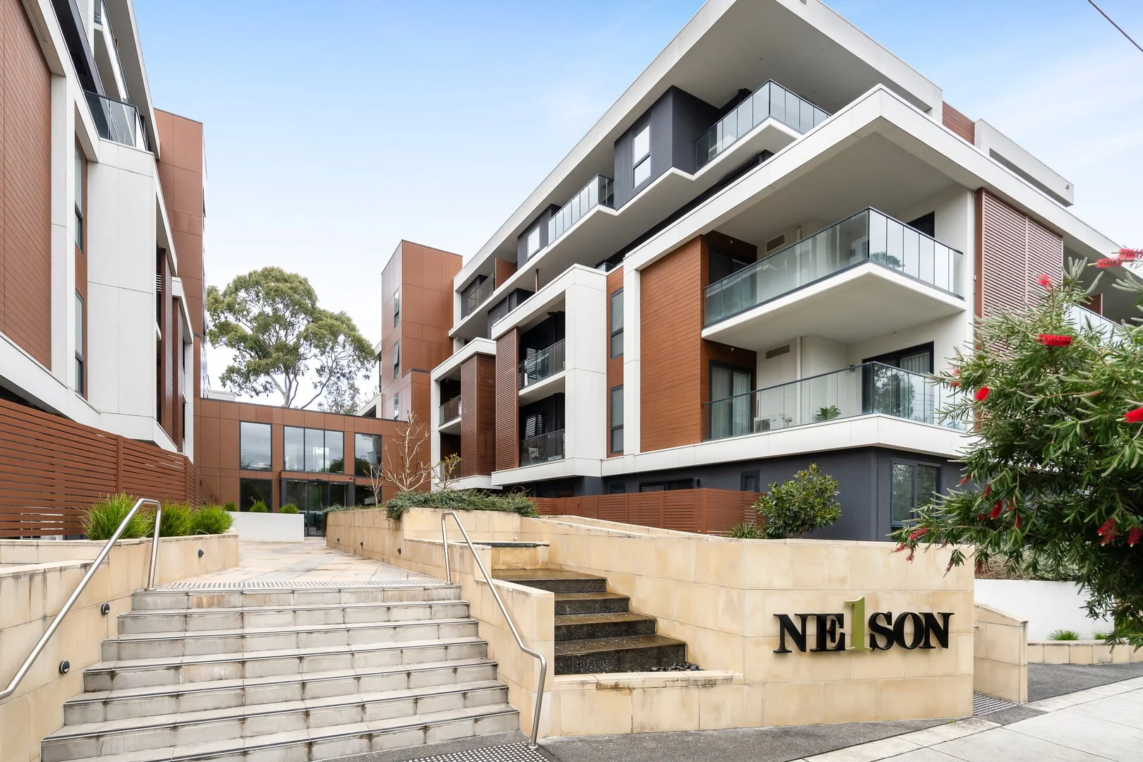 403b/1 Nelson Street (1/11)