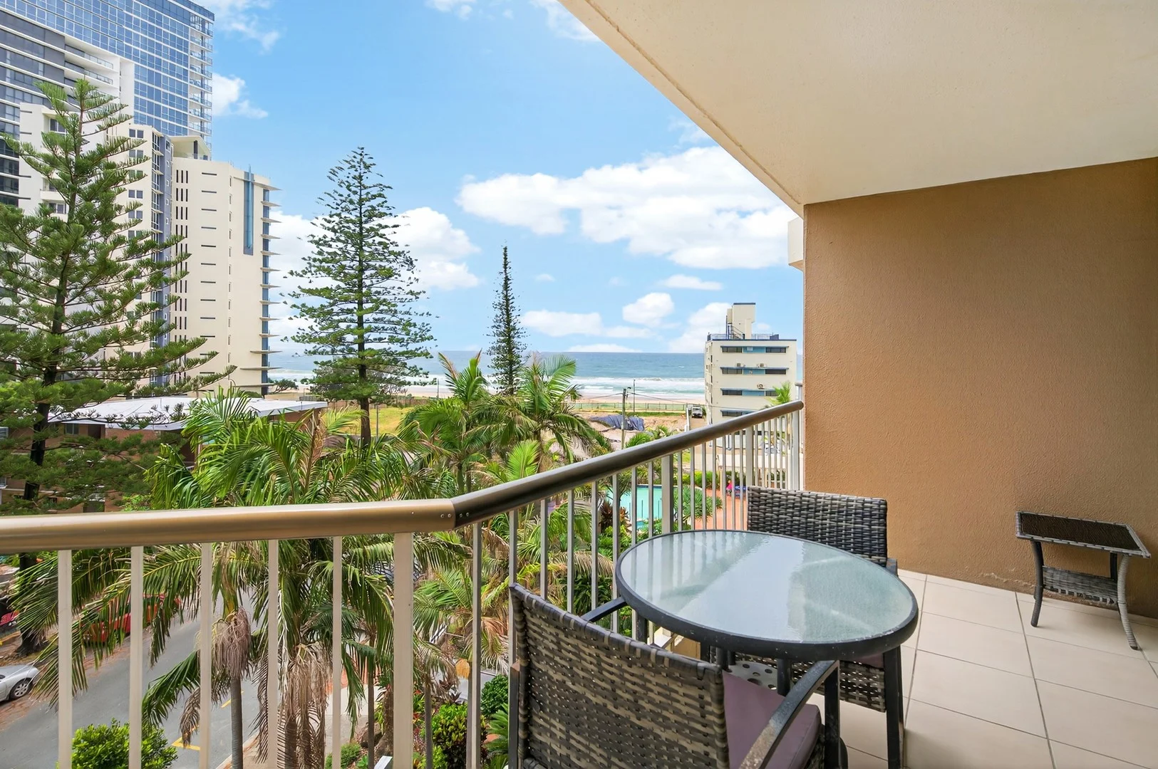 404/10 Vista Street (1/21)