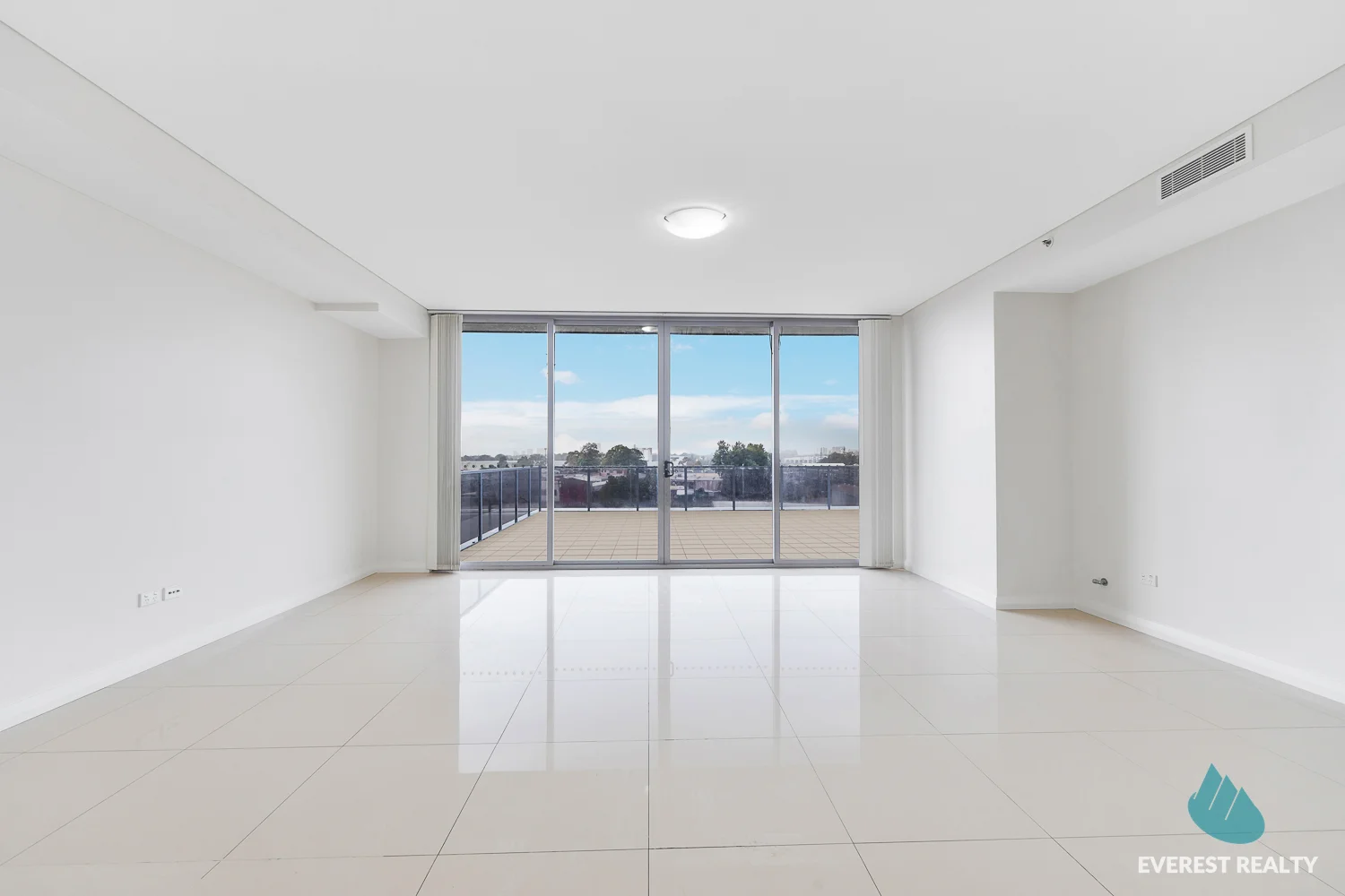 404/6 East Street (1/14)