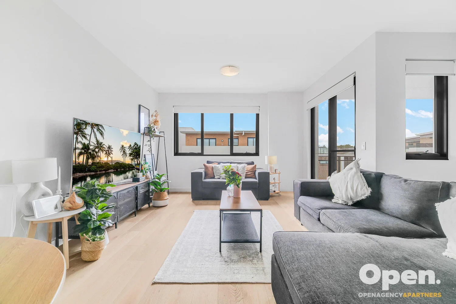 405/4 Gerbera Place (1/10)