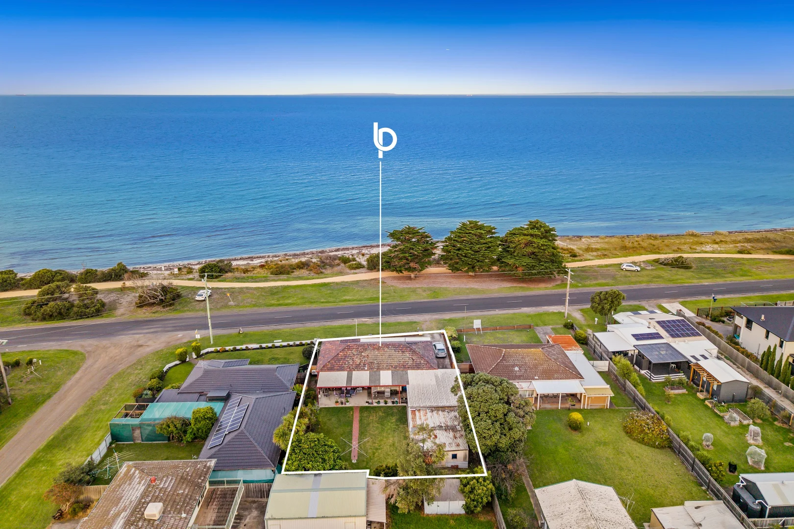 407 The Esplanade - Image 2