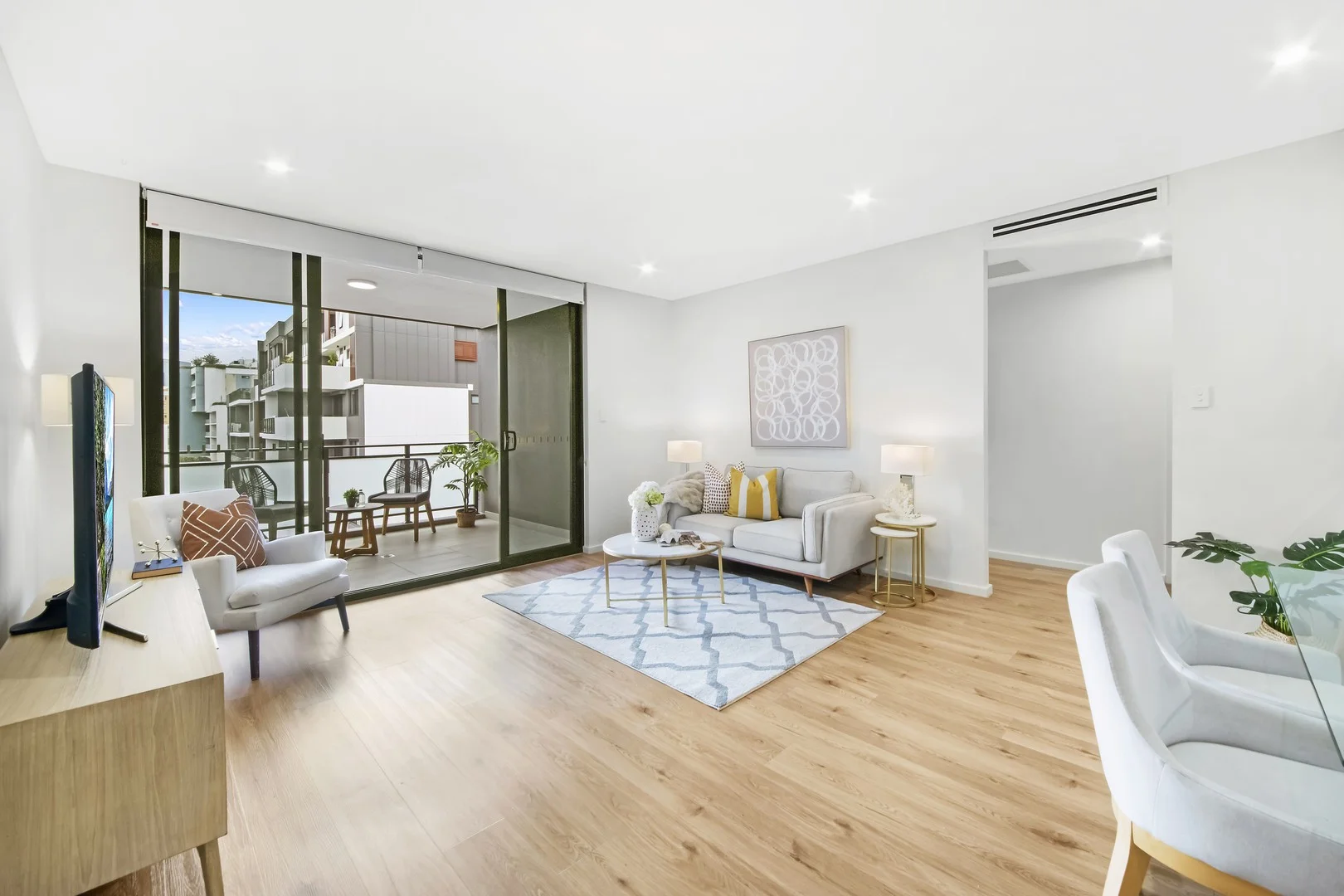 41/114 Great Western Highway (1/10)