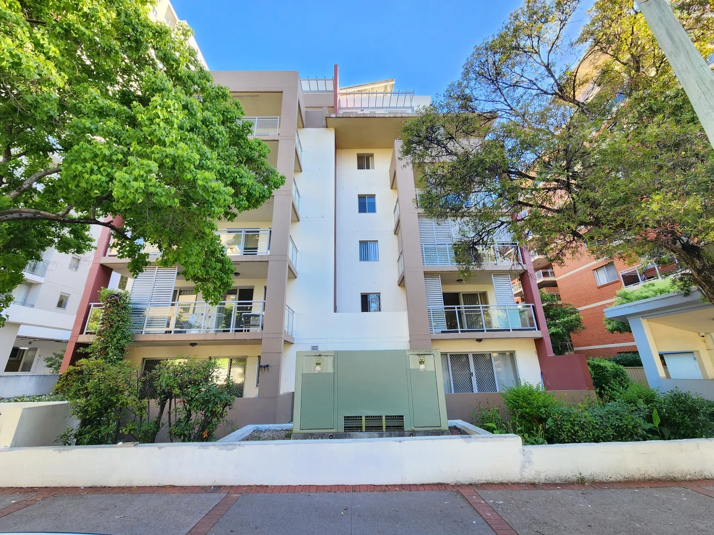 41/4-6 Lachlan Street (1/10)