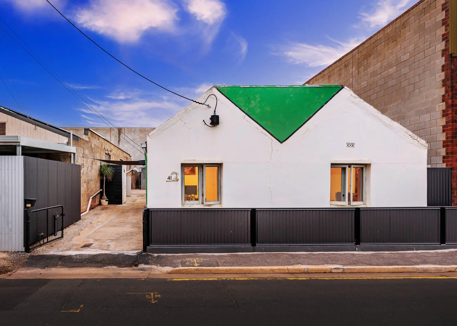 41 Chapel Street (1/12)