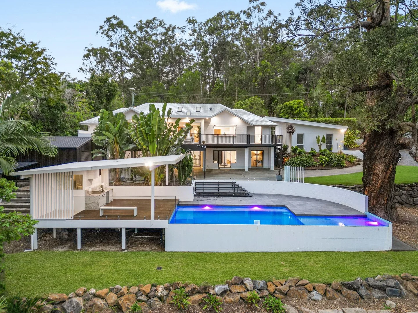 41 Golden Valley Road (1/1)