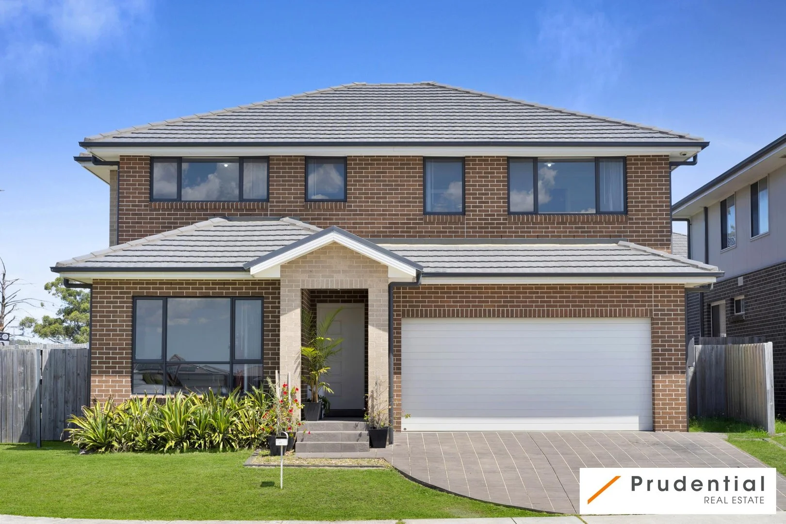 41 Lacey Road (1/16)