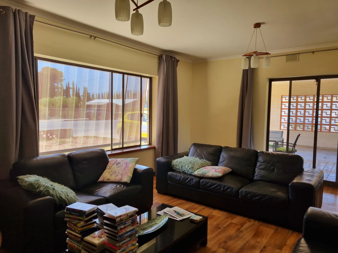 41 Main Street - Image 3