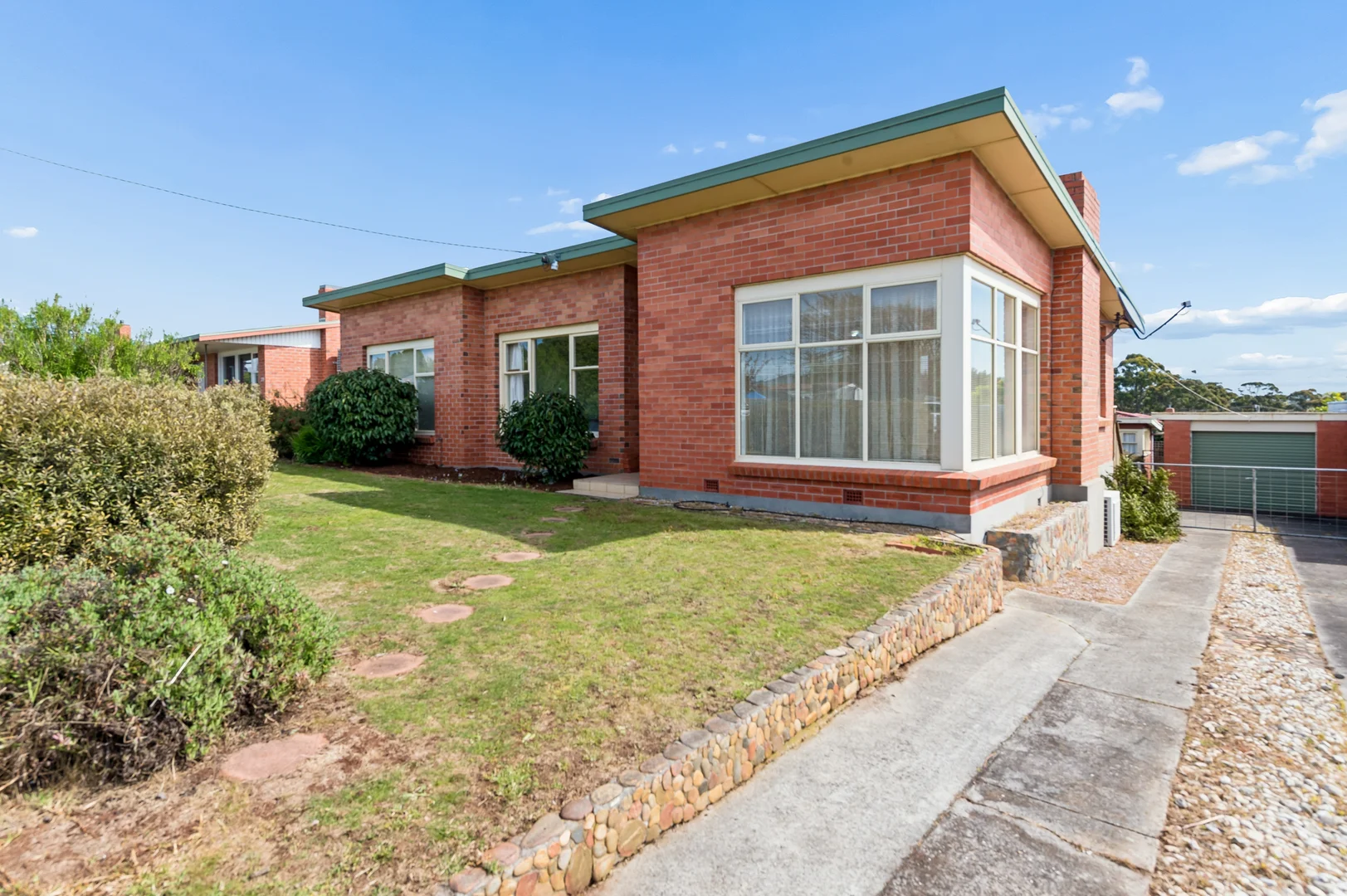 41 Surrey Street - Image 2